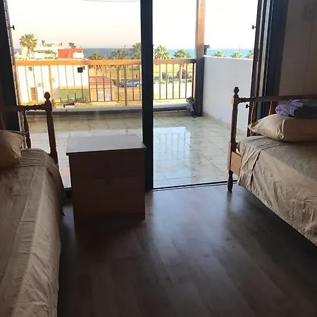 Larnaca Seaview 2 Bedroom * Пила