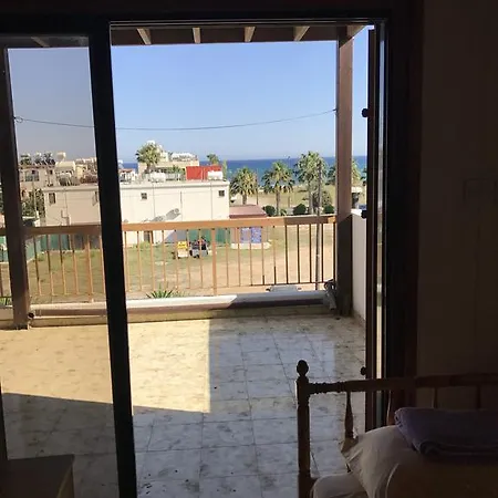 Larnaca Seaview 2 Bedroom * Пила